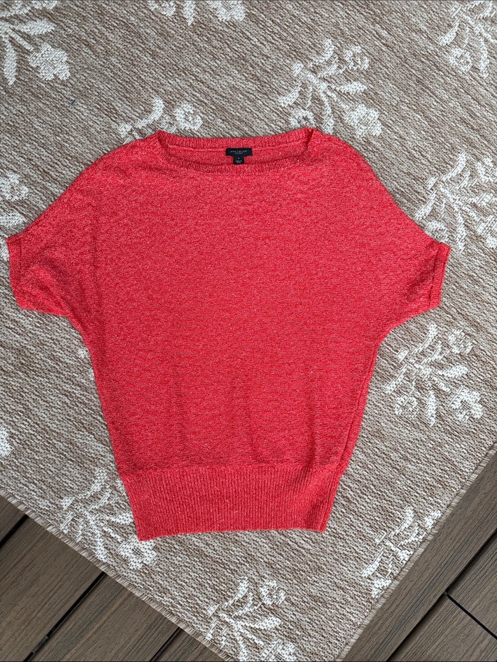 Ann Taylor Red Short-Sleeve Knit Pullover